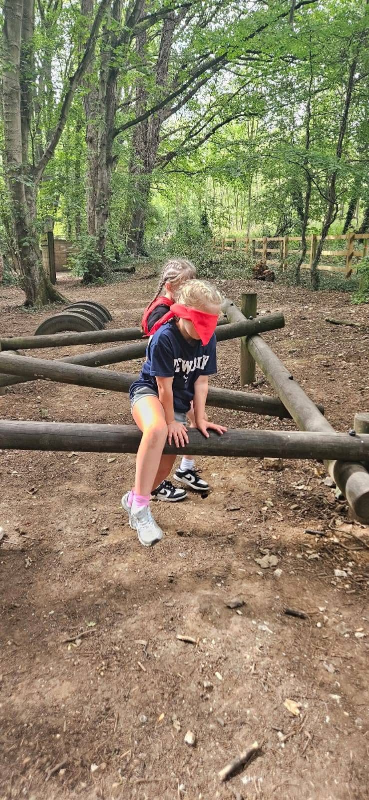 Girlguiding 1st Loftus Make Summer Memories at Raywell Park